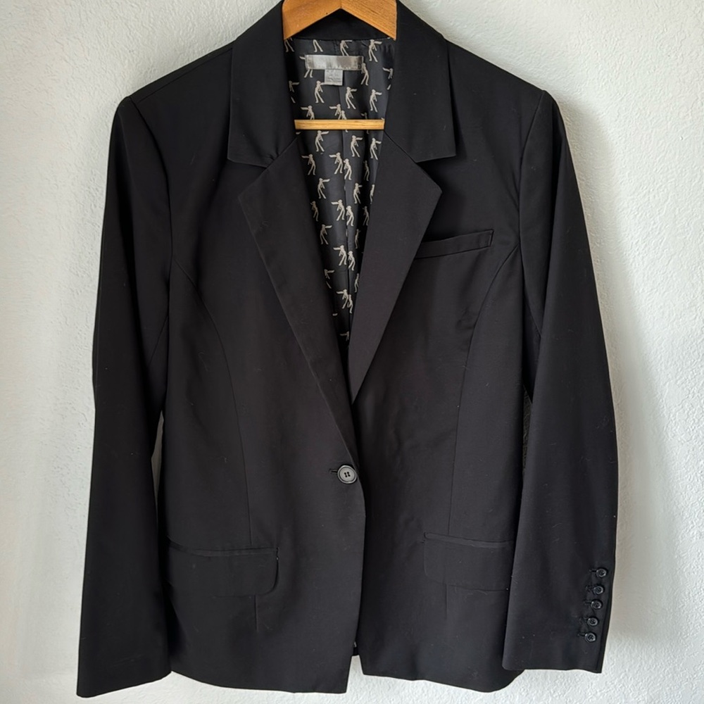 Forever 21‎ Black Blazer